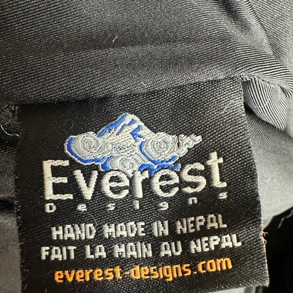 Everest designs skirt size S hand made in Nepal 100% wool, lining 100% acrylic - Picture 7 of 7